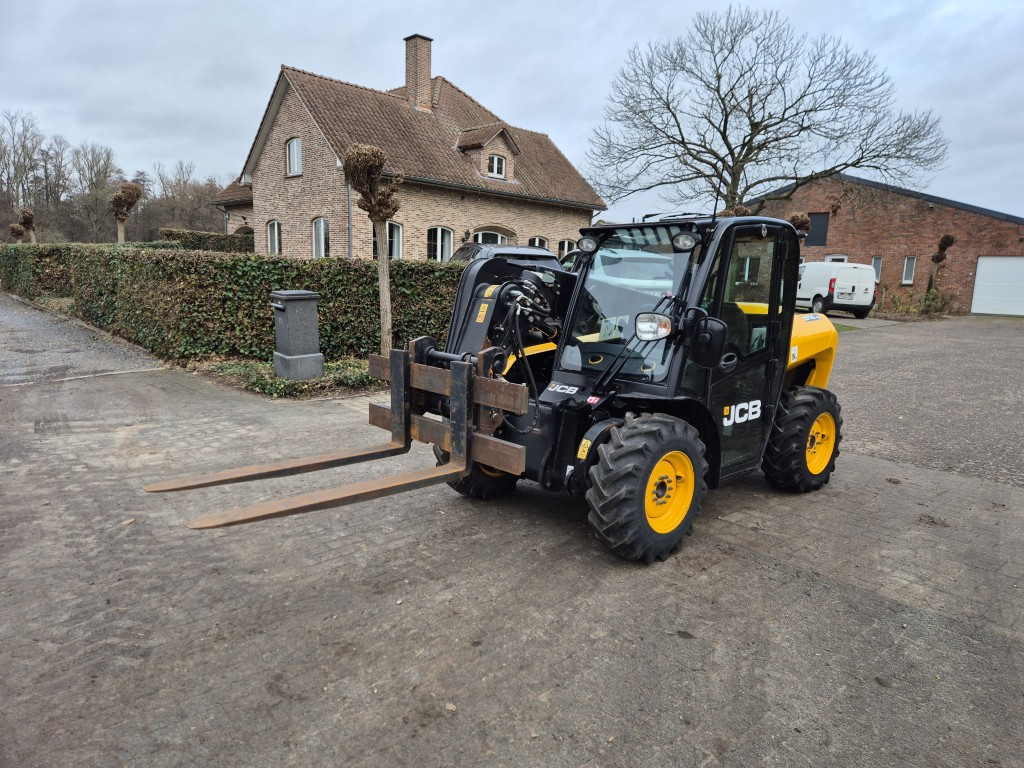 2021 JCB 516-40 Agri